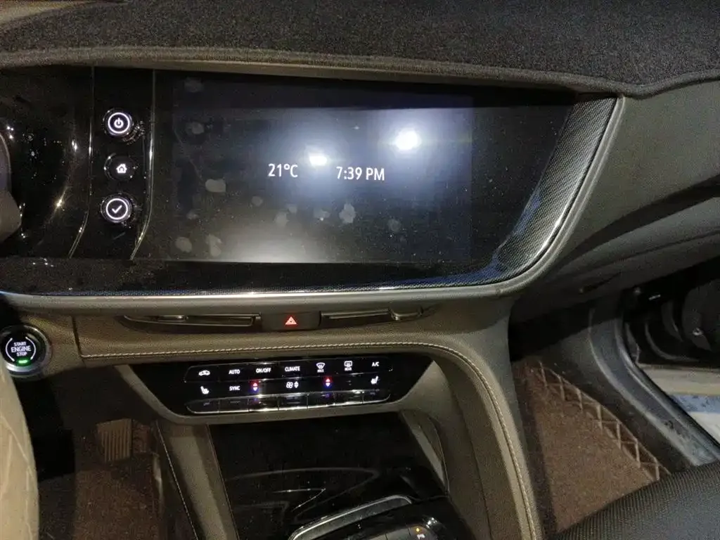 Buick Envision Plus — фото 8