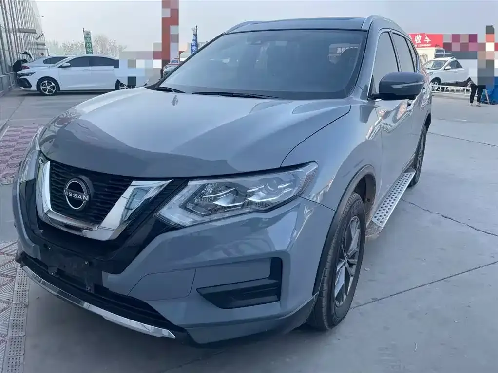 Nissan X-Trail — фото 1