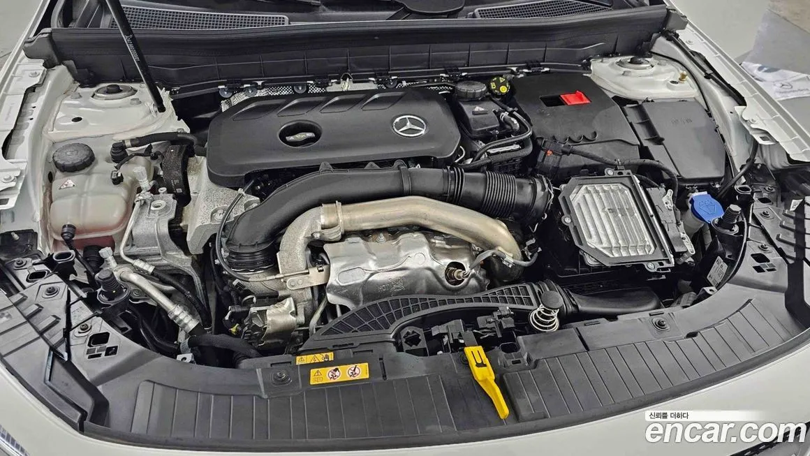 Mercedes-Benz GLB-Class — фото 10