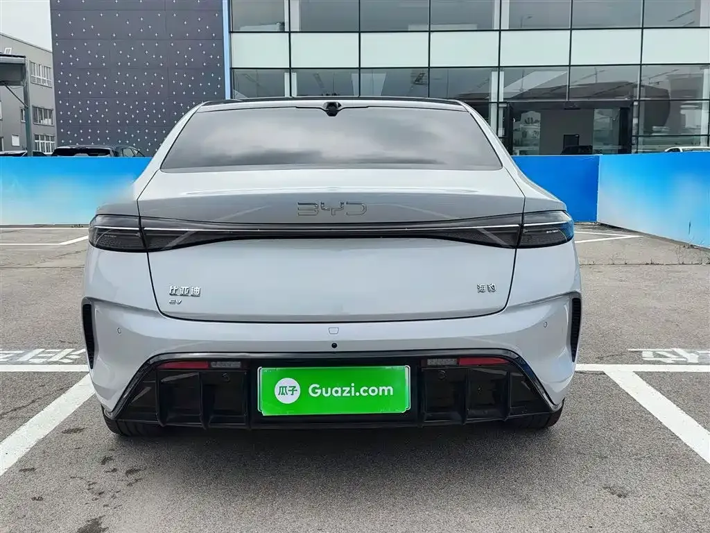 BYD Seal — фото 6