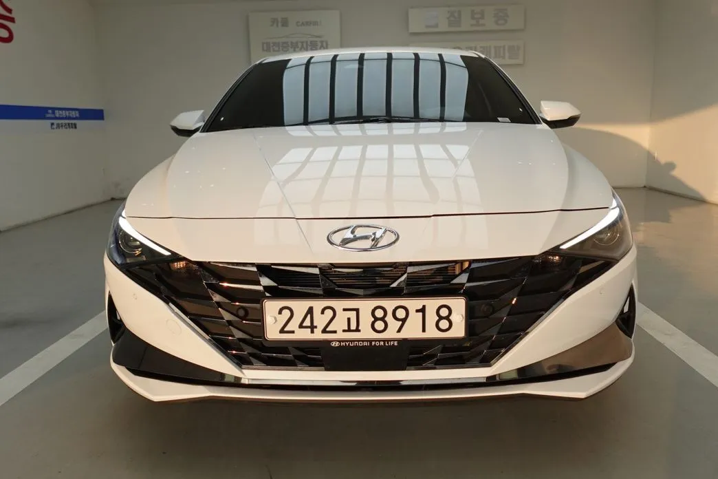 Hyundai AVANTE 2023 из KR, фото 2