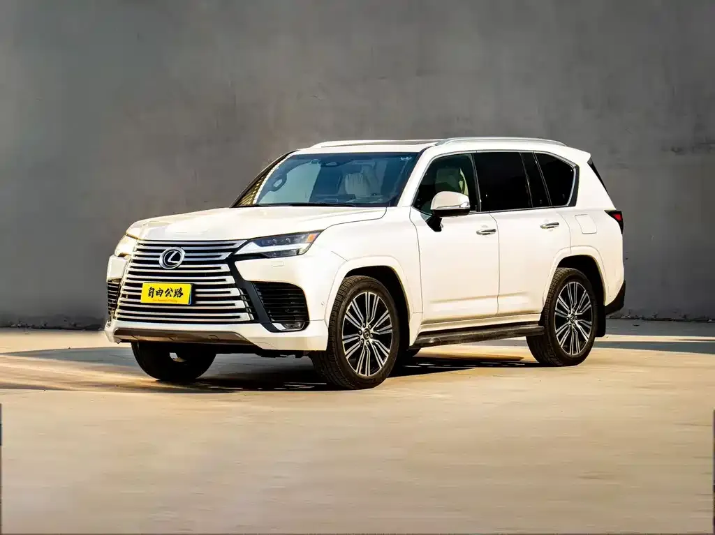 Lexus LX — фото 1