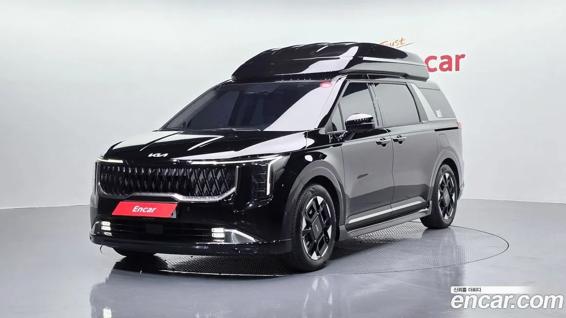 Kia Carnival — фото 1