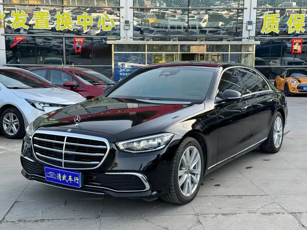 Mercedes-Benz S-Class — фото 1