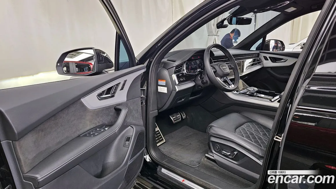 Audi Q7 2023 из KR, фото 8