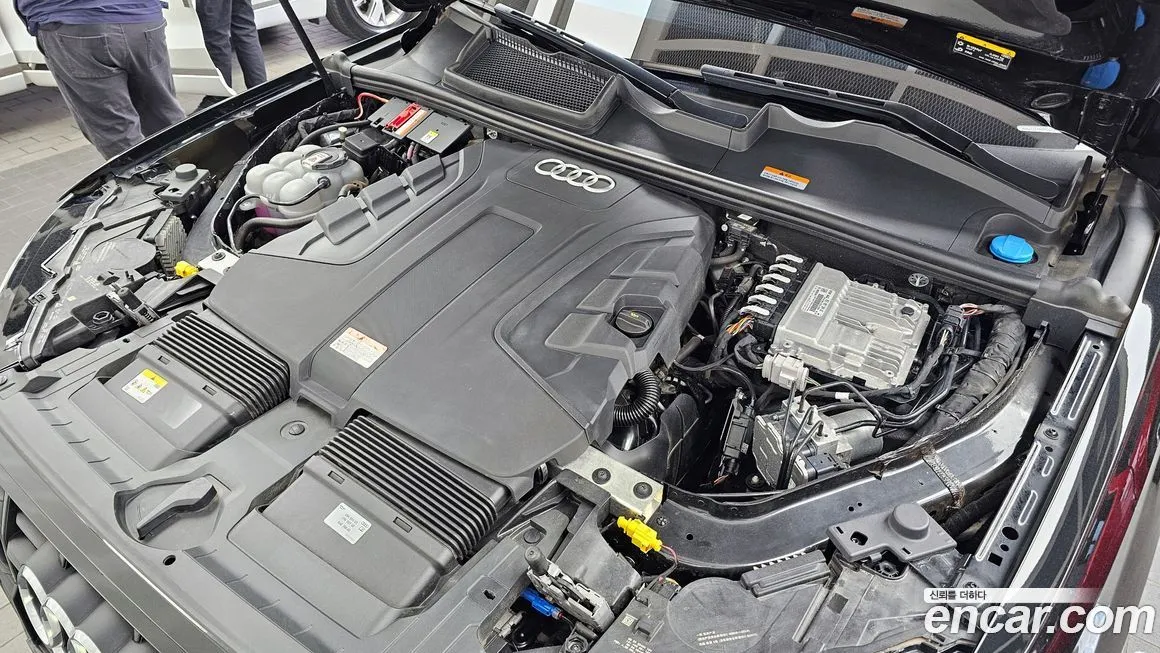 Audi Q7 2023 из KR, фото 10