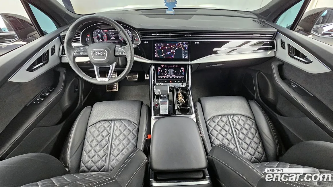 Audi Q7 2023 из KR, фото 9