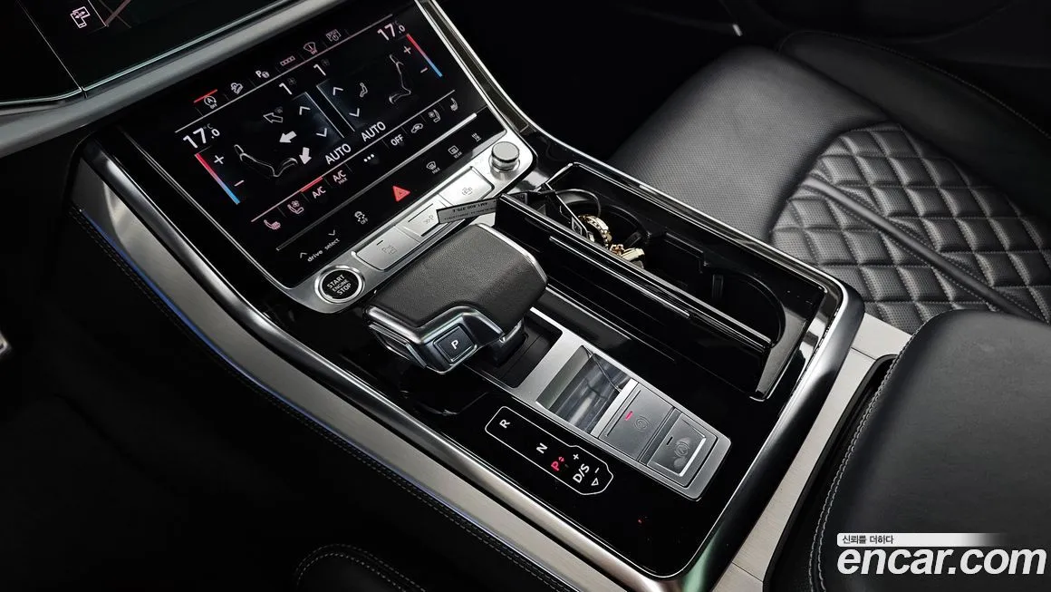 Audi Q7 2023 из KR, фото 6