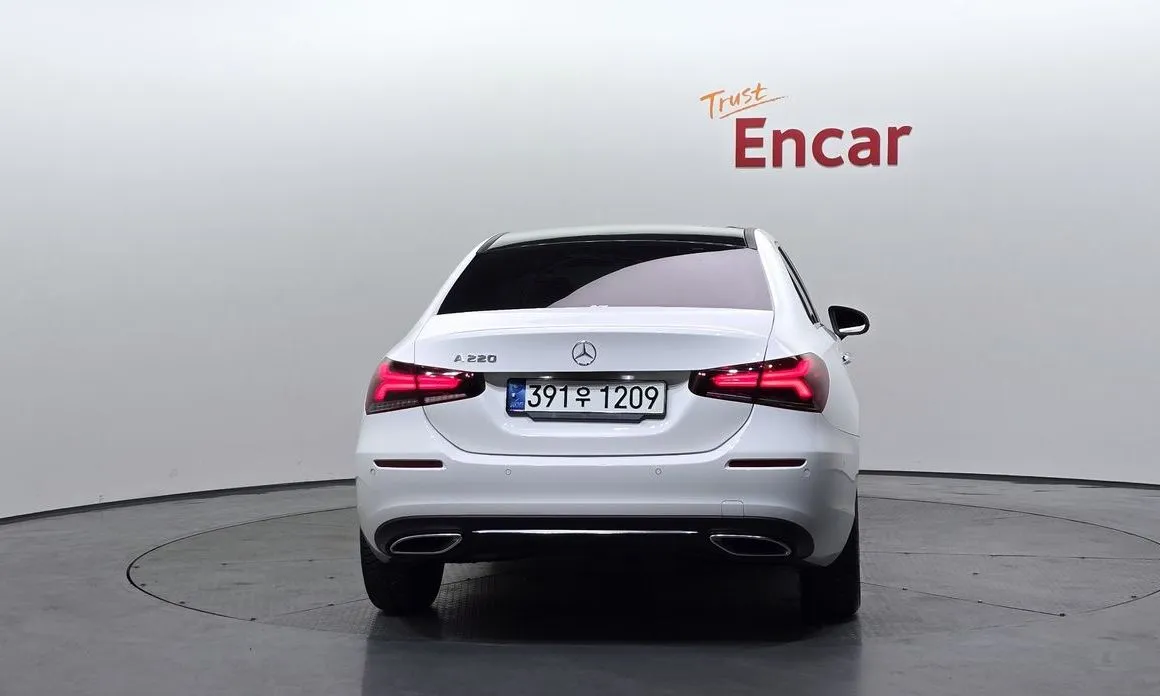 Mercedes-Benz A-Class — фото 7