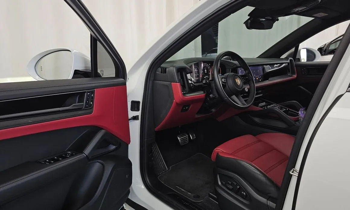 Porsche Cayenne 2025 из KR, фото 8