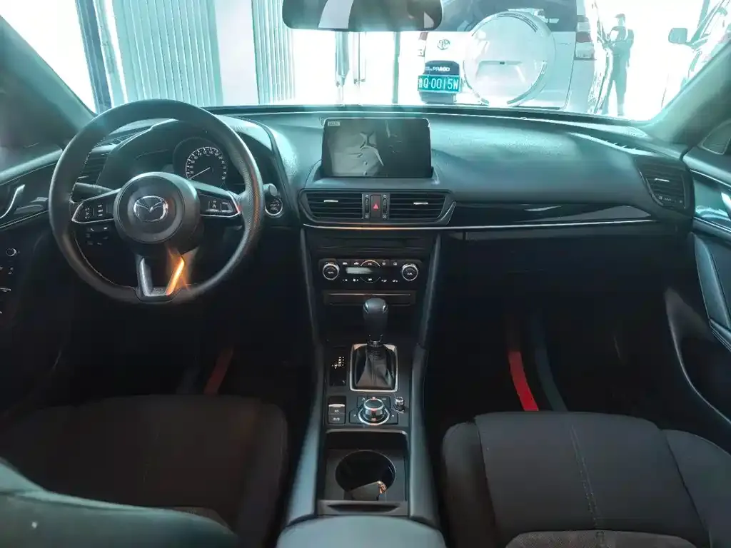 Mazda CX-4 — фото 8