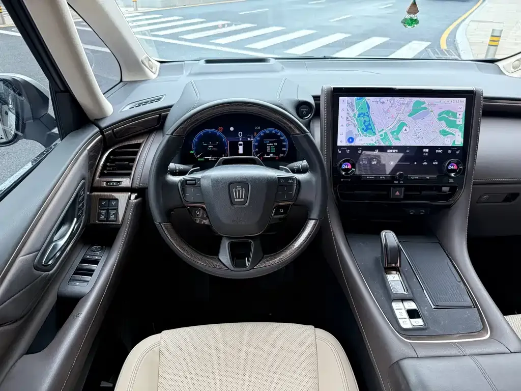 Toyota Vellfire — фото 5