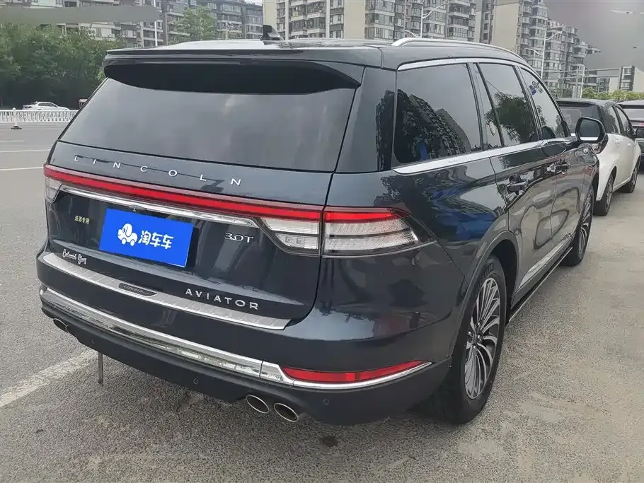 Lincoln Aviator — фото 10