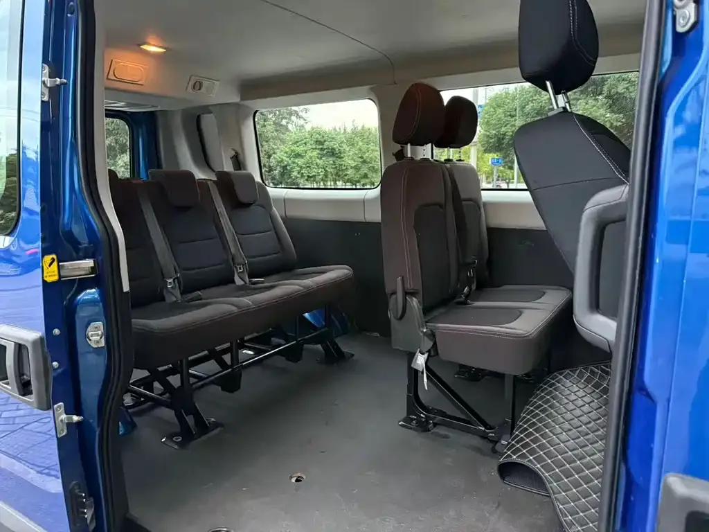 IVECO Ousheng 2023 из CN, фото 4