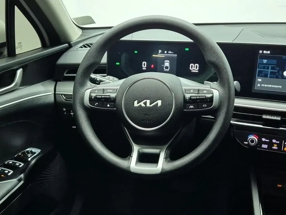 Kia K5 2024 из KR, фото 6
