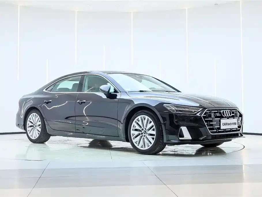 Audi A7L — фото 5