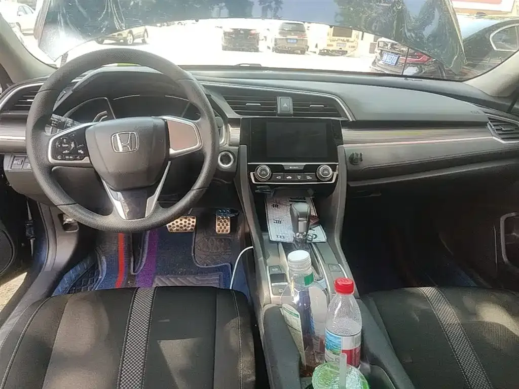 Honda Civic — фото 7
