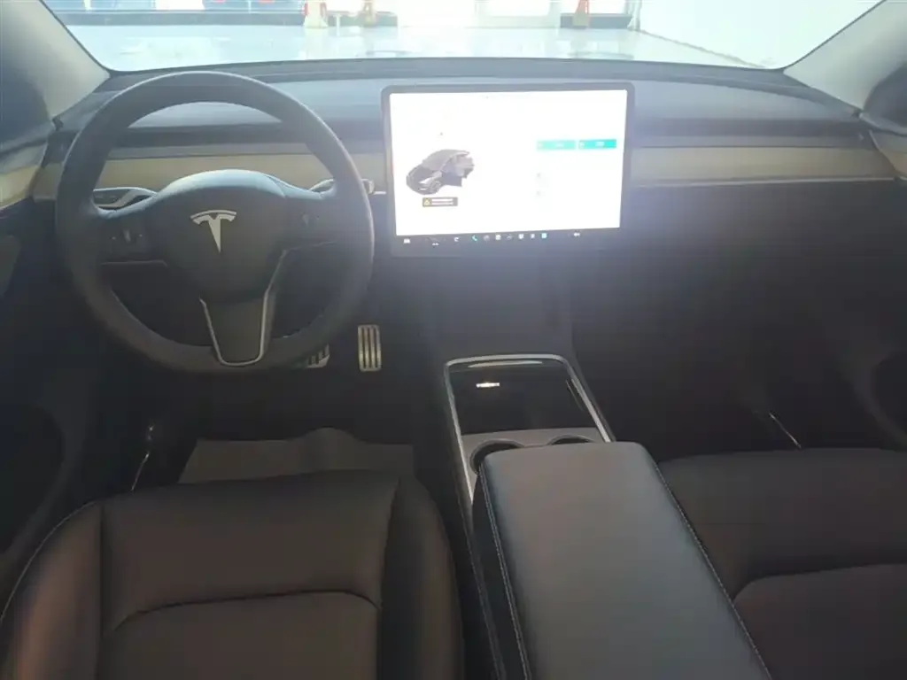 Tesla Model Y 2023 из CN, фото 10