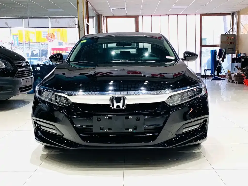 Honda Accord — фото 4