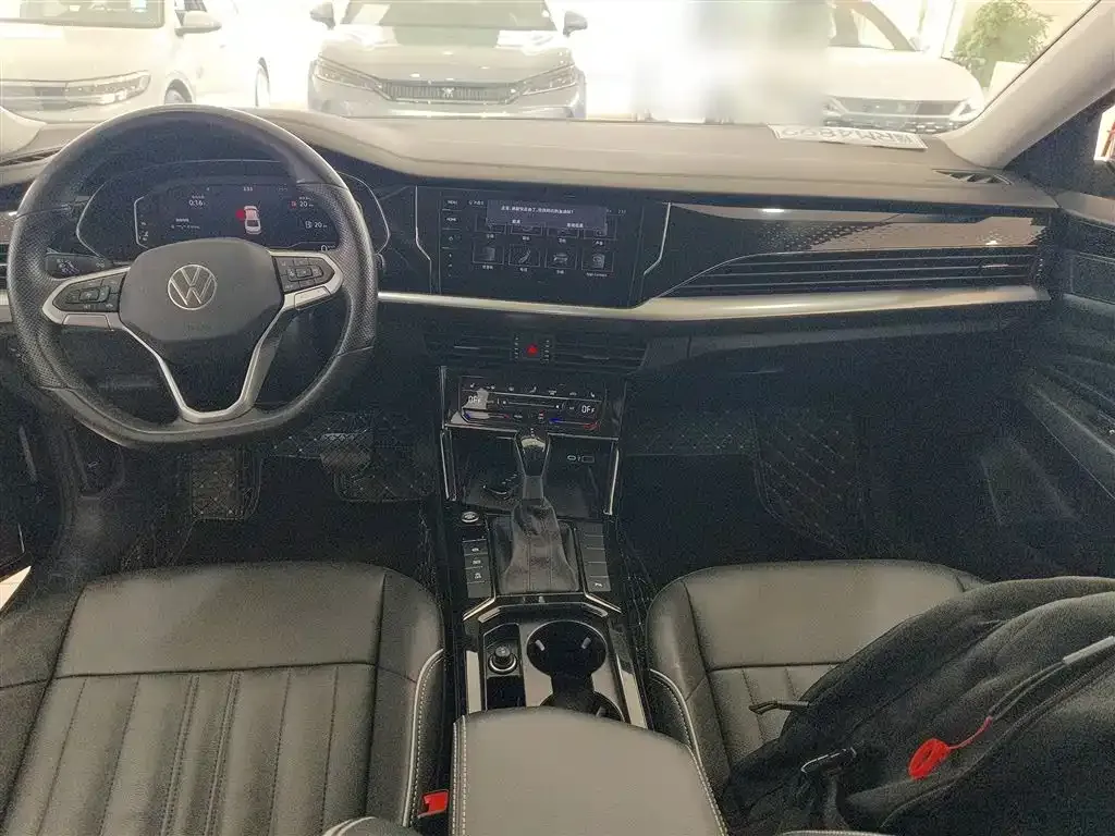 Volkswagen Passat — фото 6