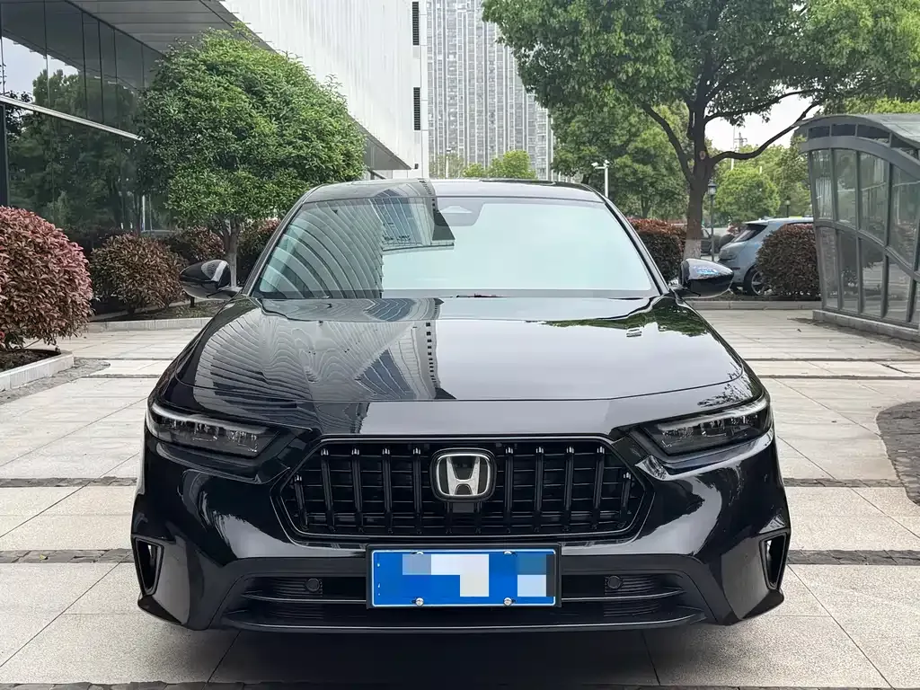 Honda Inspire — фото 1
