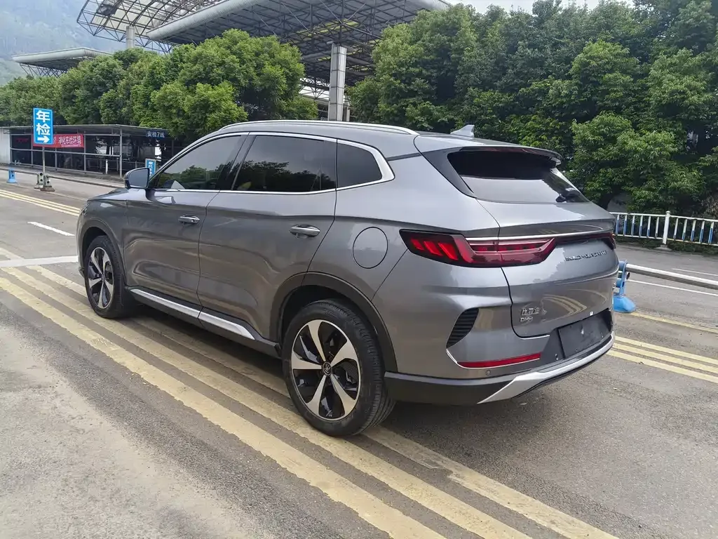 BYD PLUS New Energy — фото 6