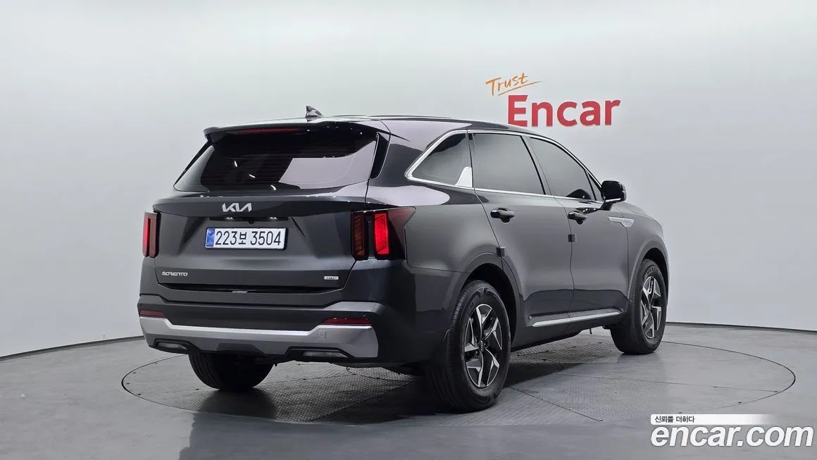 Kia Sorento — фото 7