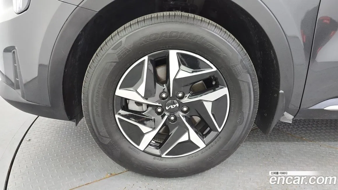 Kia Sorento — фото 9