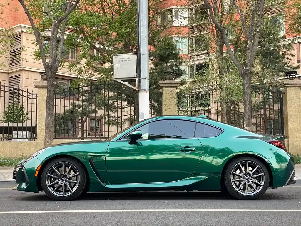 Subaru BRZ 2023 из CN, фото 6