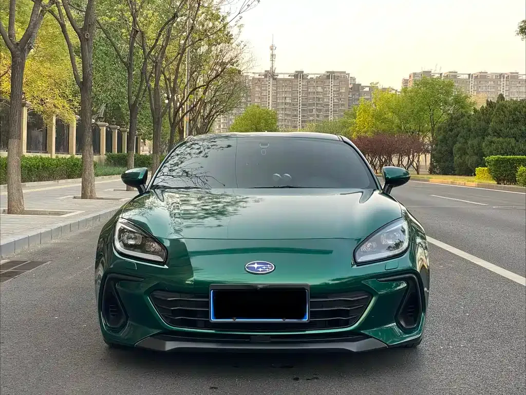 Subaru BRZ 2023 из CN, фото 4