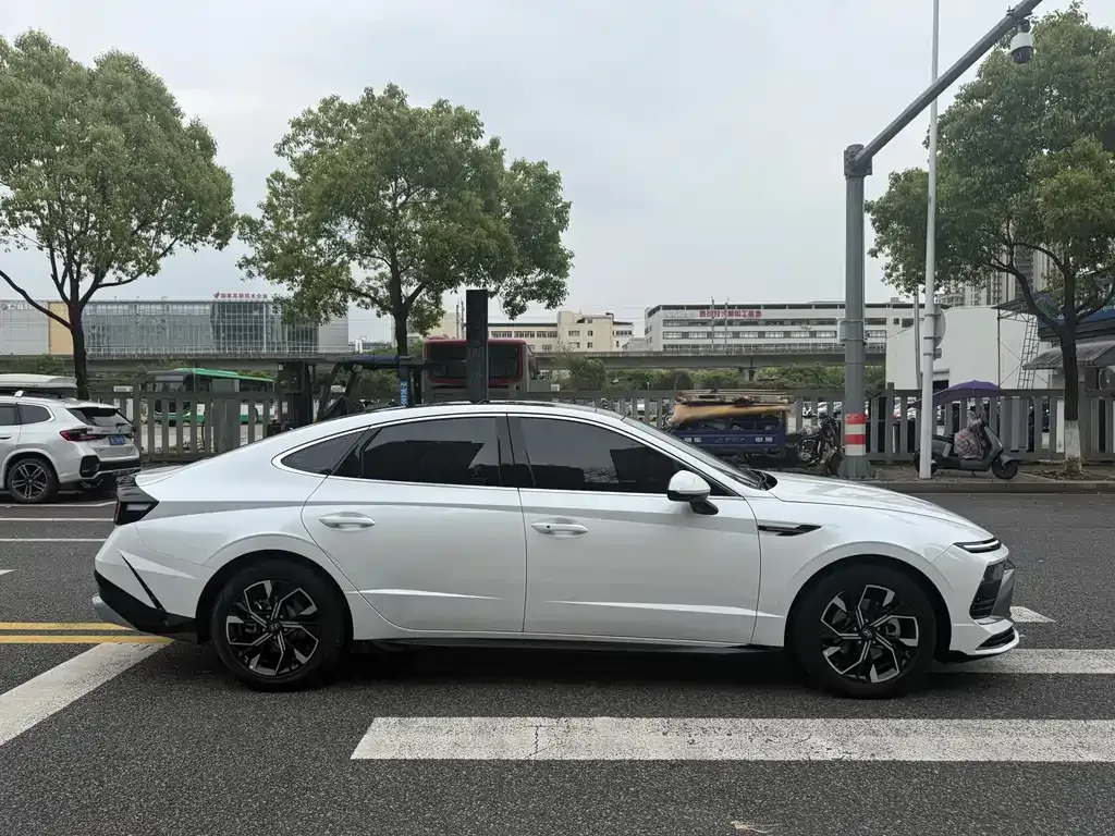 Hyundai Sonata 2024 из CN, фото 8