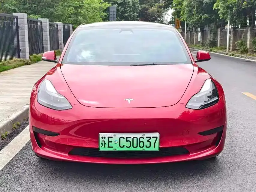 Tesla Model 3 — фото 6