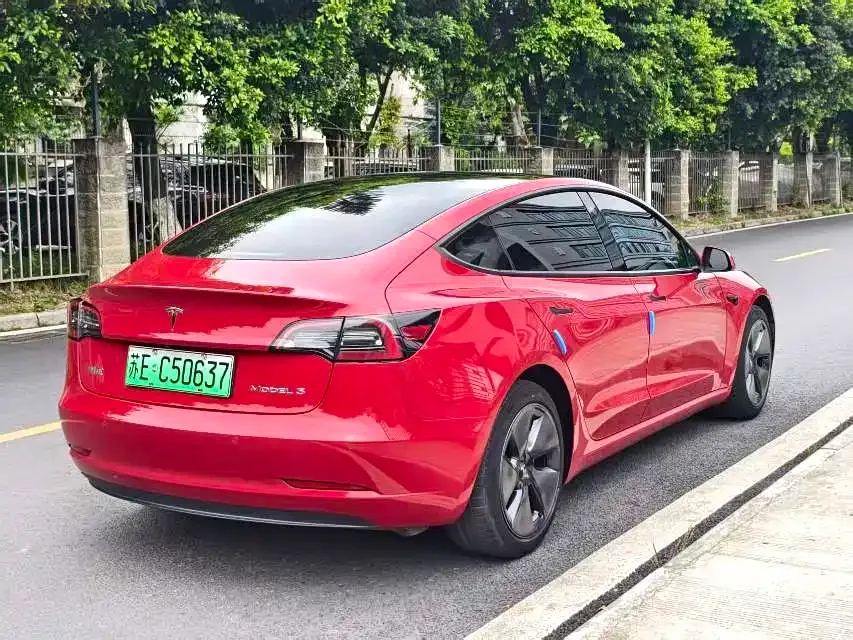 Tesla Model 3 — фото 2