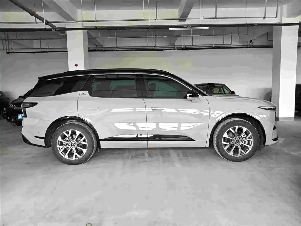 Ford Edge — фото 4