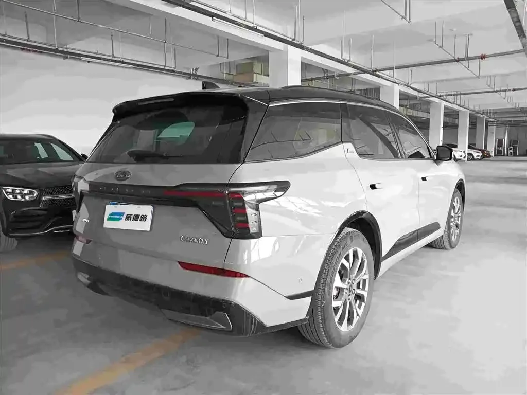 Ford Edge — фото 5