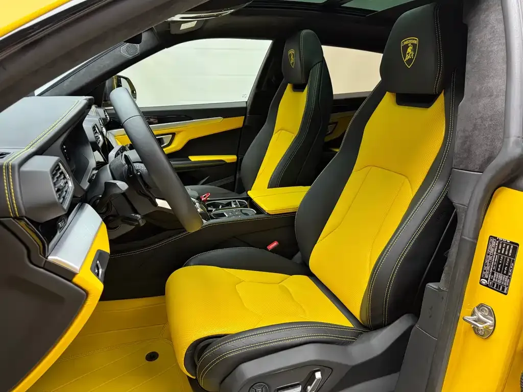Lamborghini Urus — фото 3