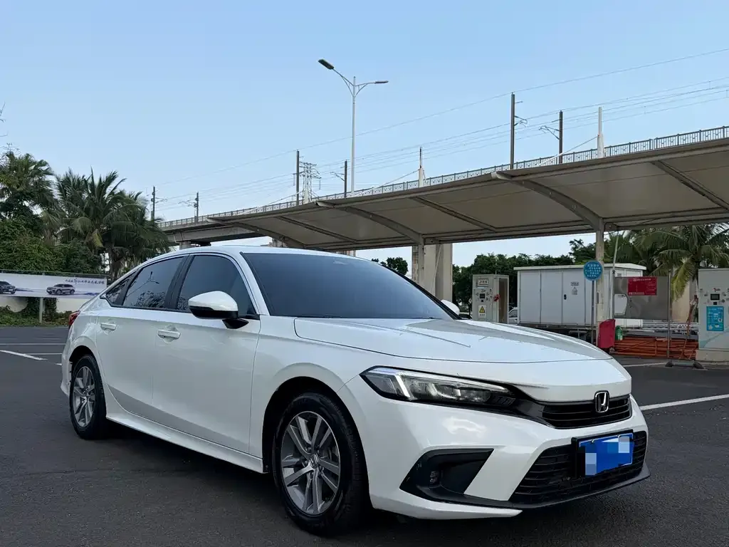 Honda Civic — фото 1