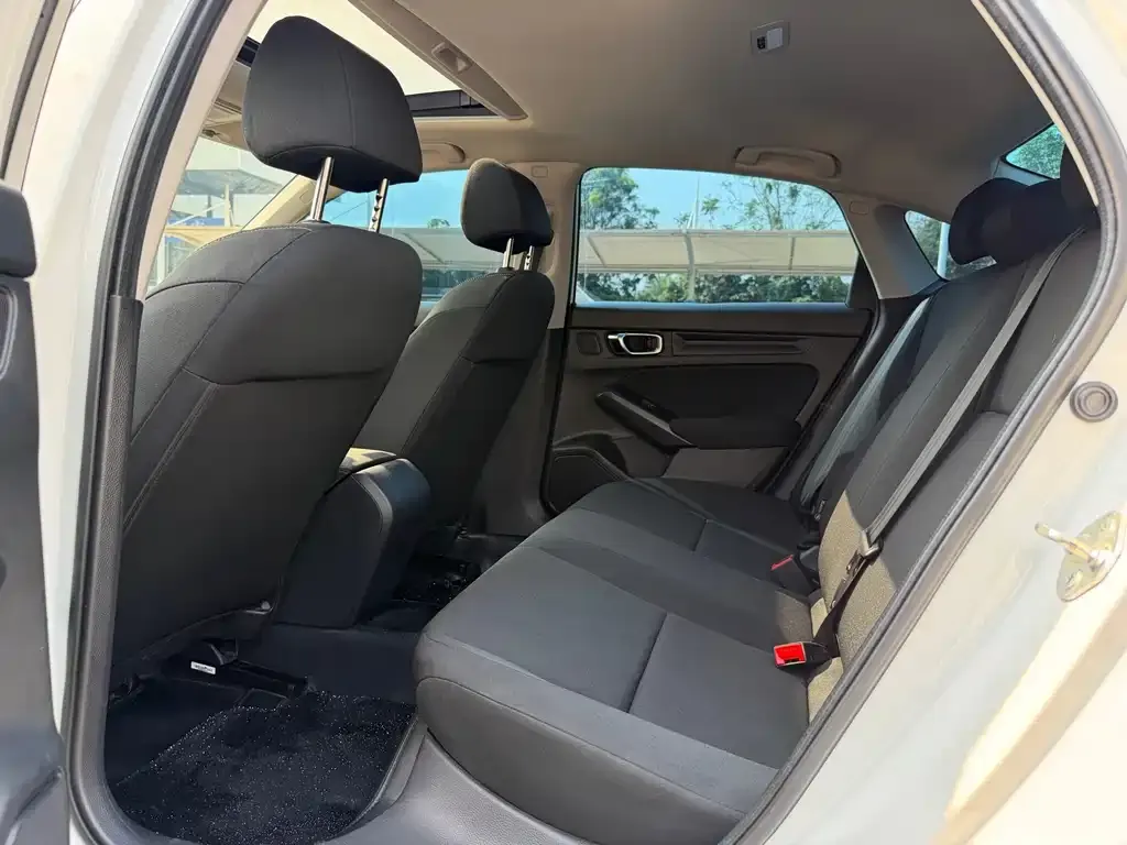 Honda Civic — фото 7