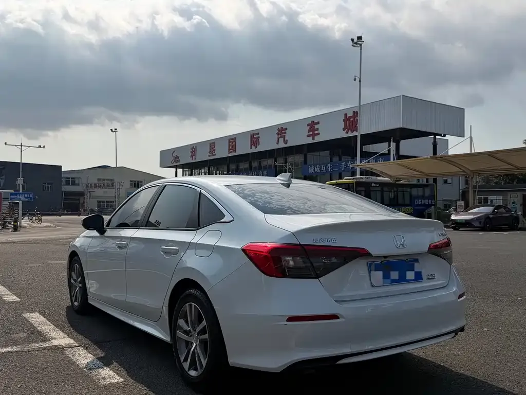 Honda Civic — фото 5
