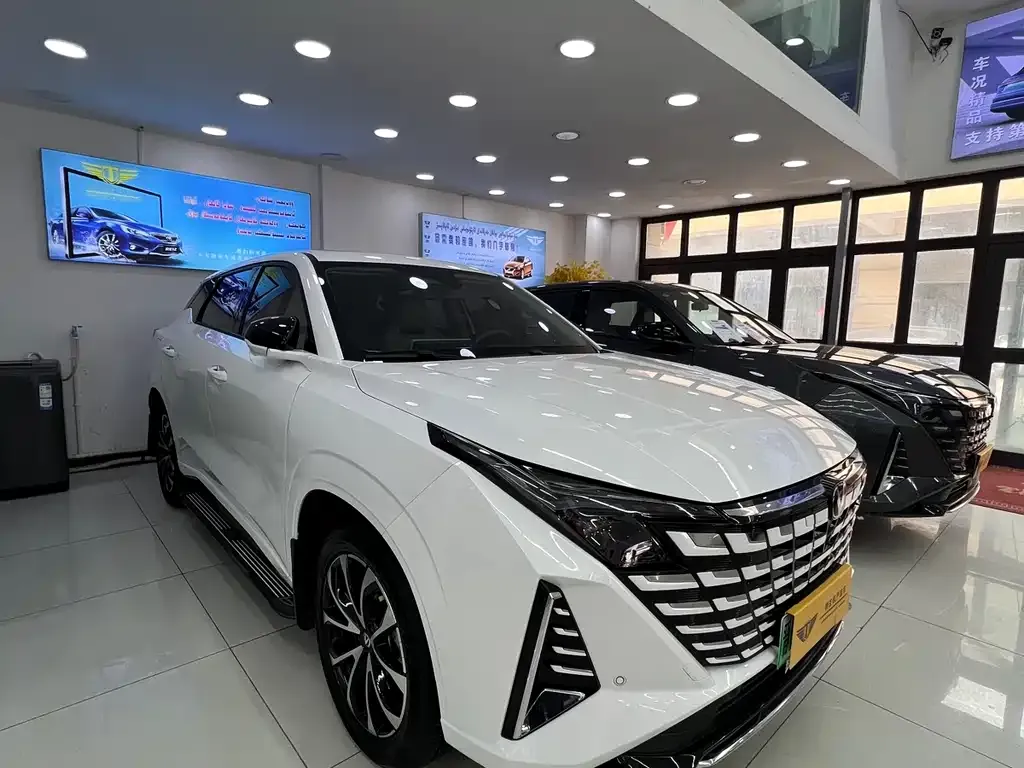 Changan UNI-Z New Energy 2025 из CN, фото 5