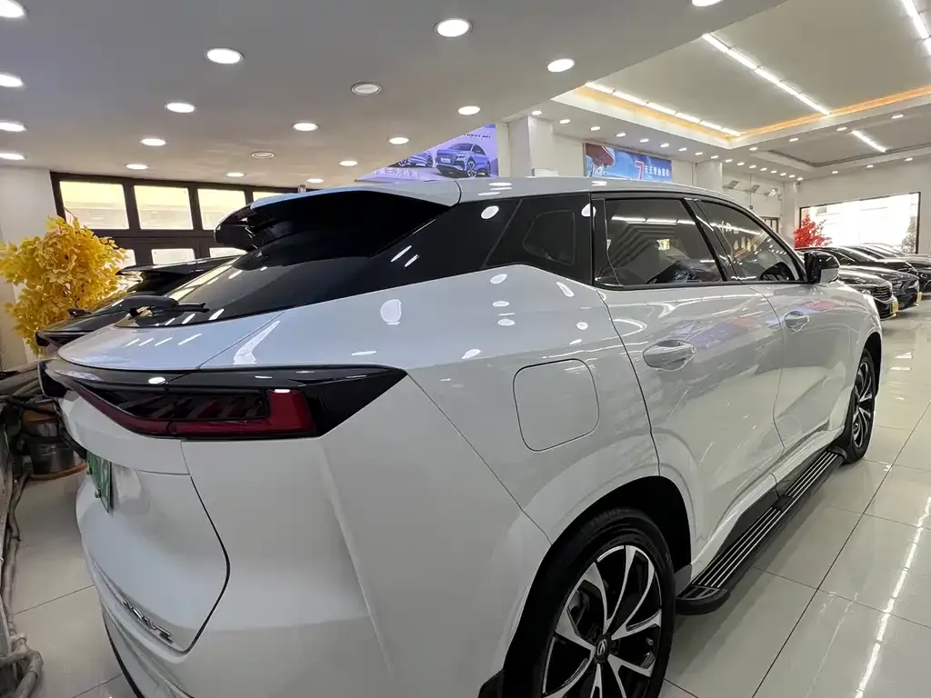 Changan UNI-Z New Energy 2025 из CN, фото 3