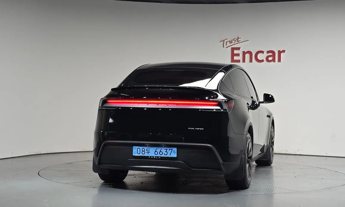 Tesla Model Y 2025 из KR, фото 4