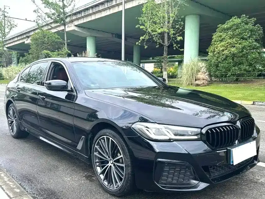 BMW 5 Series — фото 4