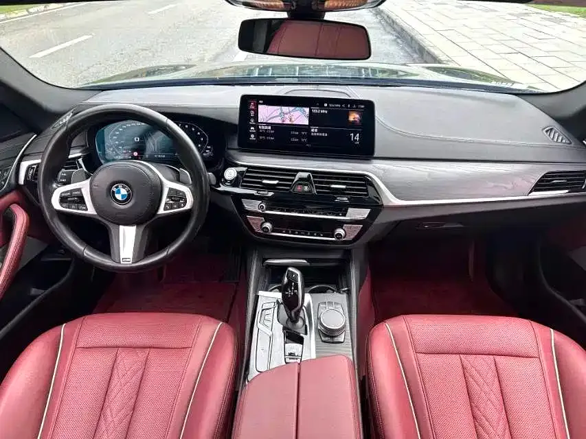 BMW 5 Series — фото 8