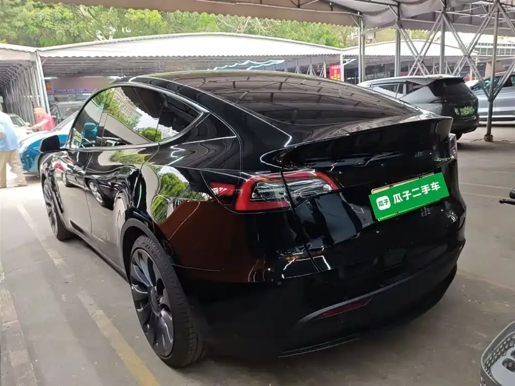 Tesla Model Y — фото 7