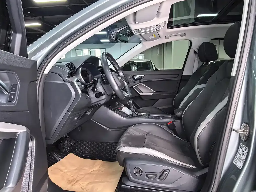 Audi Q3 2022 из CN, фото 4