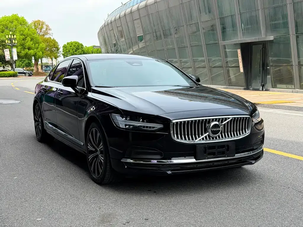 Volvo S90 — фото 3