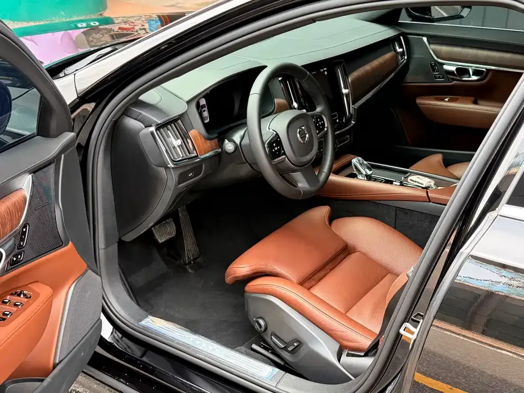 Volvo S90 — фото 6