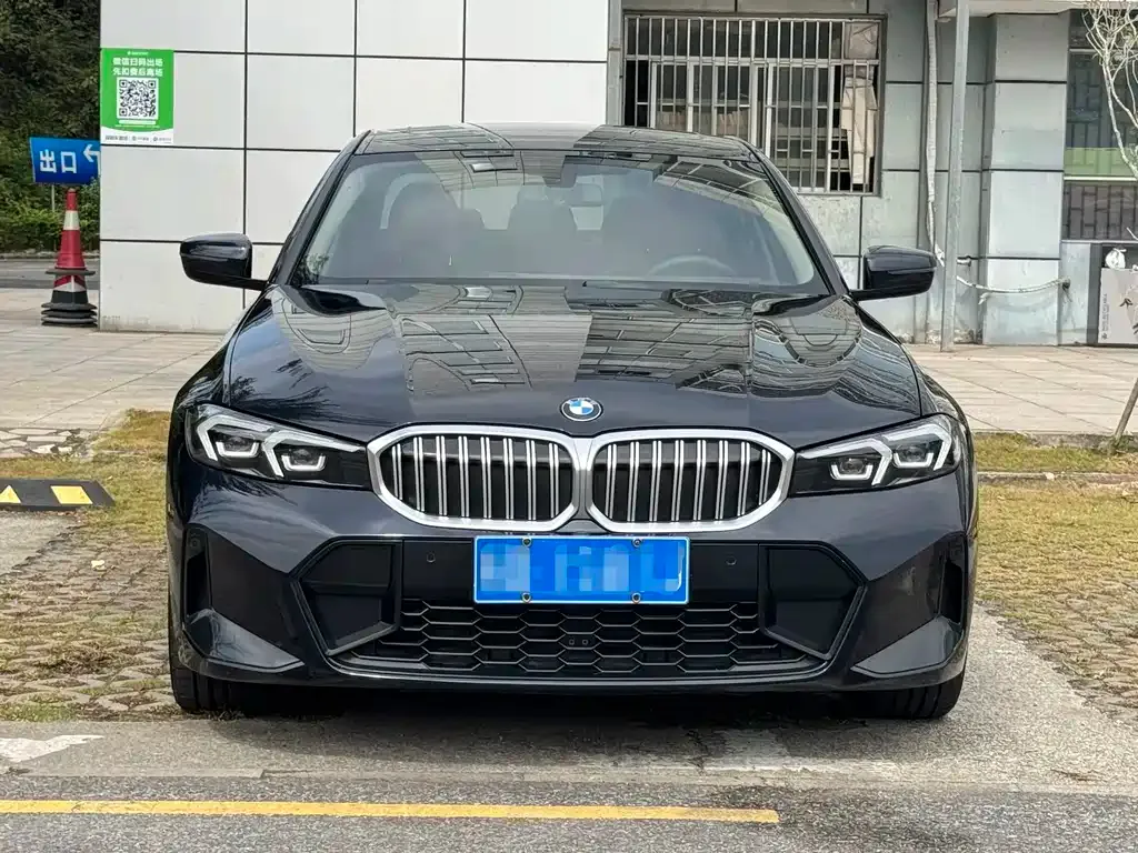 BMW 3 Series — фото 1