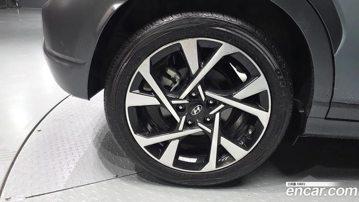 Hyundai Kona — фото 9